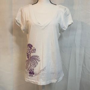Island Tat Vneck T-shirt